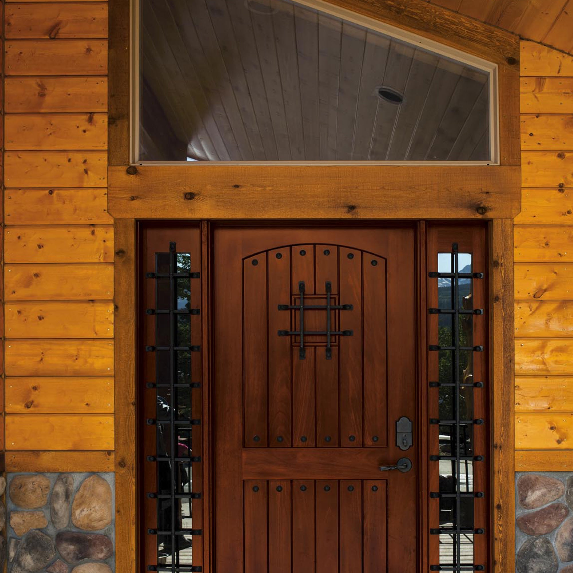  PROLUXE<sup>®</sup> Door & Window Wood Finish Beauty Shot